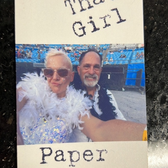 That Girl Paper Sack - Picture 9 of 9